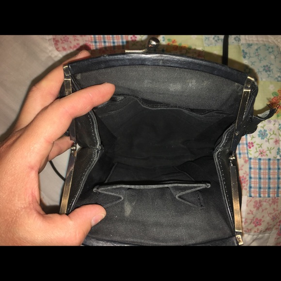 Clearance 🛍 Vintage black small fossil crossbody. - Picture 5 of 7